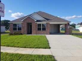5401 Windswept Ln in Zachary, LA - Building Photo