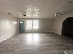 1 Bandera Cir in Wichita Falls, TX - Building Photo - Building Photo
