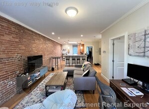 5 Marney St, Unit 3 in Cambridge, MA - Foto de edificio - Building Photo