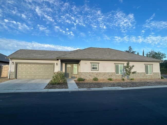 property at 205 E Hawkeye Ave