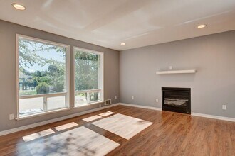 363 Fisher Ct in Oak Harbor, WA - Building Photo - Building Photo