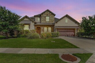 10933 Falling Leaf Trail in Argyle, TX - Building Photo - Building Photo