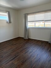 4821 Kalenka Cir in Anchorage, AK - Foto de edificio - Building Photo