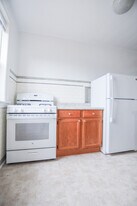 7445 N Claremont Ave, Unit #2B in Chicago, IL - Building Photo