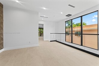1812 Miami Rd in Fort Lauderdale, FL - Building Photo - Building Photo