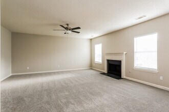 4433 Estate St in College Park, GA - Building Photo - Building Photo