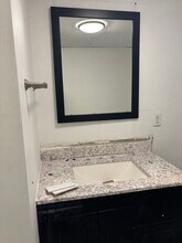 119 Freeman St, Unit UB in Brookline, MA - Foto de edificio - Building Photo