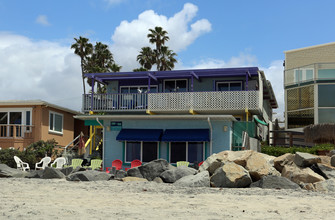 Luna del Mar in Oceanside, CA - Foto de edificio - Building Photo