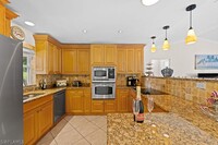 2919 SW 2nd Pl in Cape Coral, FL - Foto de edificio - Building Photo