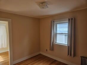 19 Porter St, Unit 2 in Somerville, MA - Building Photo - Building Photo