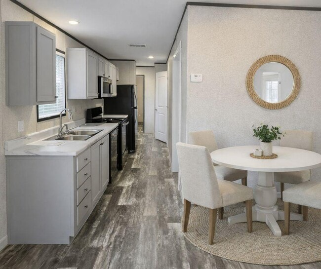 126 Southland Ct in Avon Park, FL - Building Photo - Building Photo