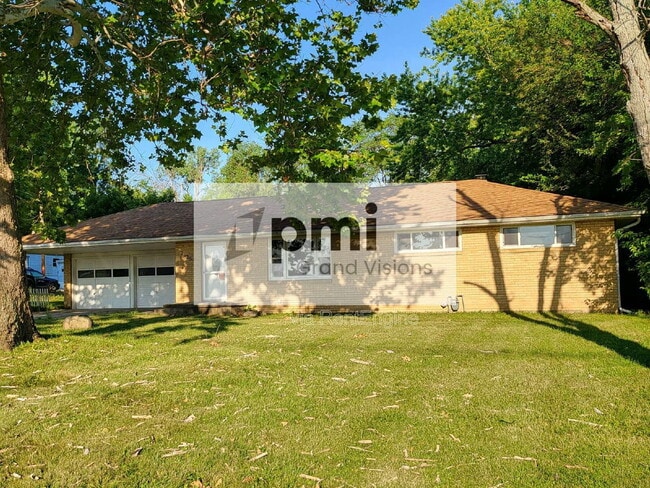 property at 1425 S Fairview Ave