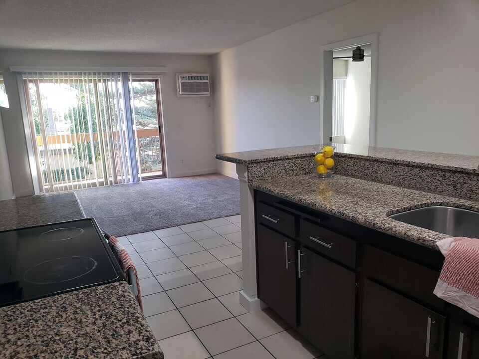 1544 E Quincy Ave in Orange, CA - Building Photo