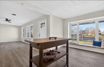 508 NE Avondale Ave in Bartlesville, OK - Foto de edificio - Building Photo