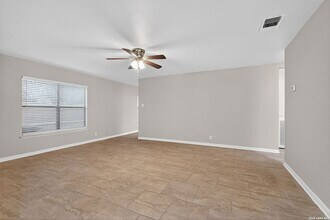 9930 Trendwood in San Antonio, TX - Building Photo - Building Photo