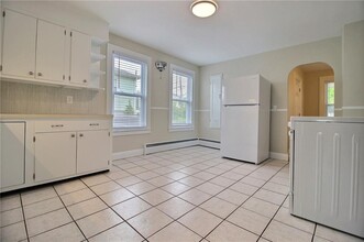 143 Tower St in Westerly, RI - Building Photo - Building Photo