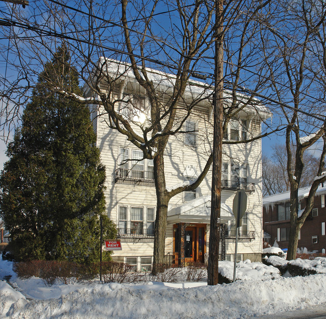 136 Glen Ave in Schenectady, NY - Foto de edificio - Building Photo