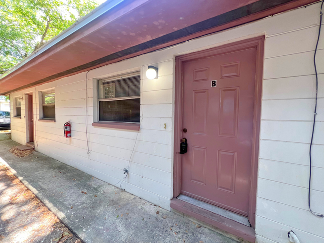 property at 725 E Lime St