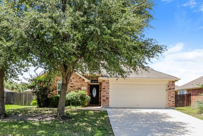 property at 920 Pebblecreek Dr