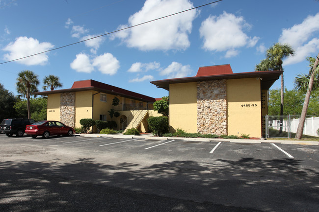 Charlotte Harbor Apartments