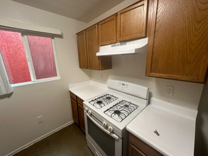 5950 Main St in Los Angeles, CA - Building Photo - Building Photo