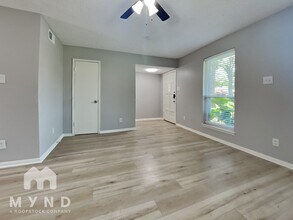 10450 Hammerly Blvd in Houston, TX - Building Photo - Building Photo