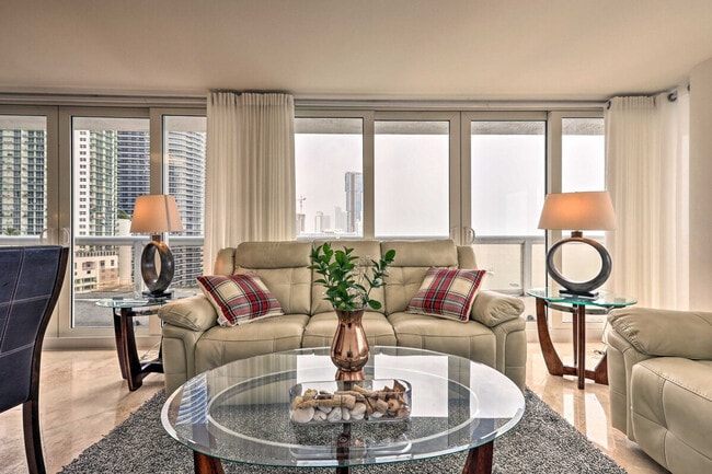 1717n N Bayshore Dr in Miami, FL - Building Photo - Building Photo