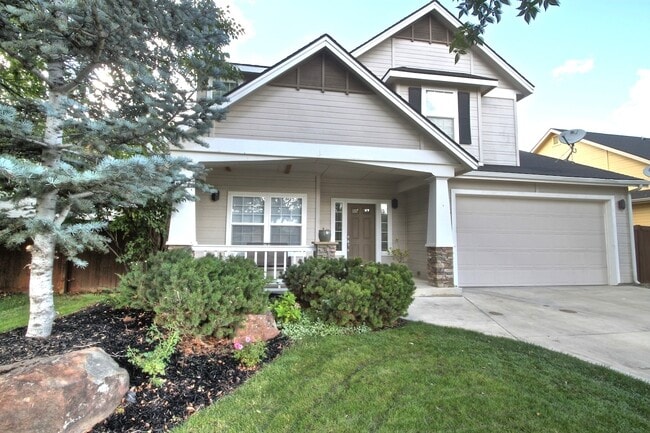 property at 3757 N Quenzer Way