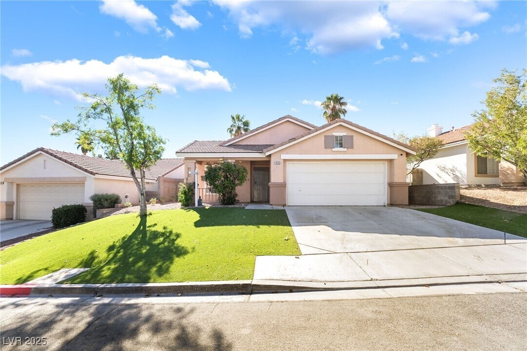 1512 Iron Springs Dr in Las Vegas, NV - Foto de edificio