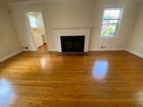 4304 Lynbrook Dr in Bethesda, MD - Building Photo - Building Photo