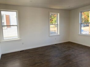 415 Warren Ave in East Providence, RI - Building Photo - Building Photo