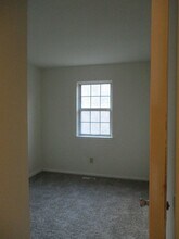 412 Old Forge Dr in Bath, PA - Building Photo - Building Photo