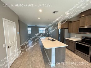 1255 N Arizona Ave in Chandler, AZ - Building Photo - Building Photo