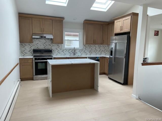 property at 8 Deans Ln