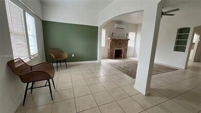 113 NW 35th St in Miami, FL - Building Photo - Building Photo