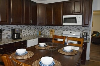 81 Humphrey Ave in Bayonne, NJ - Building Photo - Building Photo