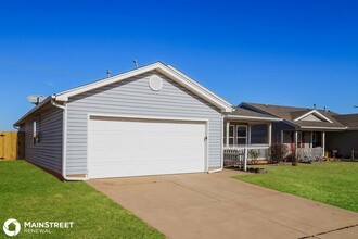 10401 Aberdeen Dr in Yukon, OK - Building Photo - Building Photo