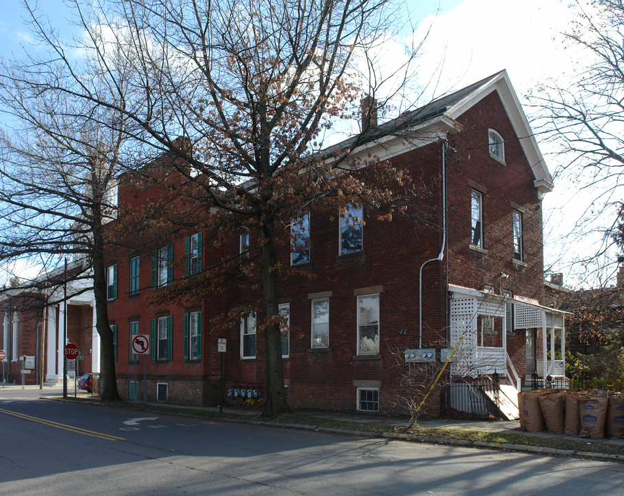 60 3rd St in Waterford, NY - Building Photo