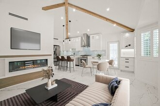 4230 Van Nuys Blvd in Los Angeles, CA - Foto de edificio - Building Photo