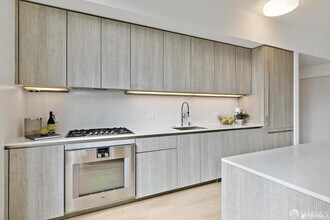 318 Main St in San Francisco, CA - Building Photo - Building Photo