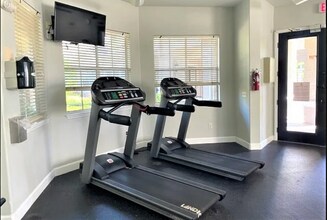 6512 Swissco Dr in Orlando, FL - Building Photo - Building Photo