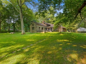 3392 Huntington Rd in Stratford, CT - Building Photo - Building Photo