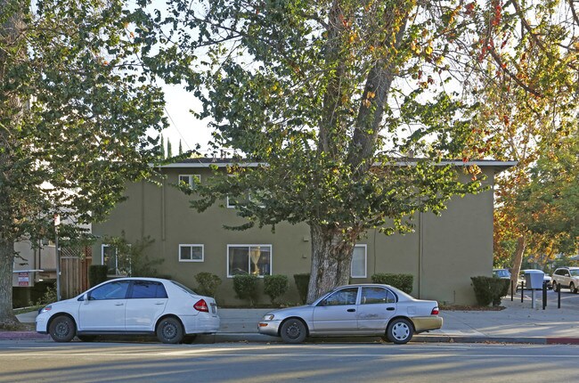 515 E William St in San Jose, CA - Foto de edificio - Building Photo