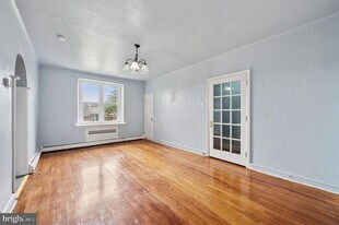 5200 W Montgomery Ave in Philadelphia, PA - Building Photo