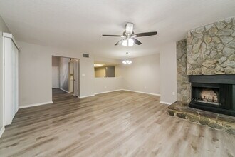 1056 Saddleback Ridge Rd in Apopka, FL - Building Photo - Building Photo