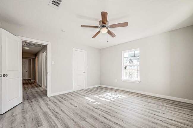 property at 1912 Gentry St