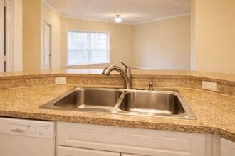 380 Marshland Rd in Hilton Head Island, SC - Building Photo - Building Photo