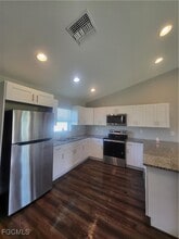 9031 S Indio Cir in La Belle, FL - Building Photo - Building Photo