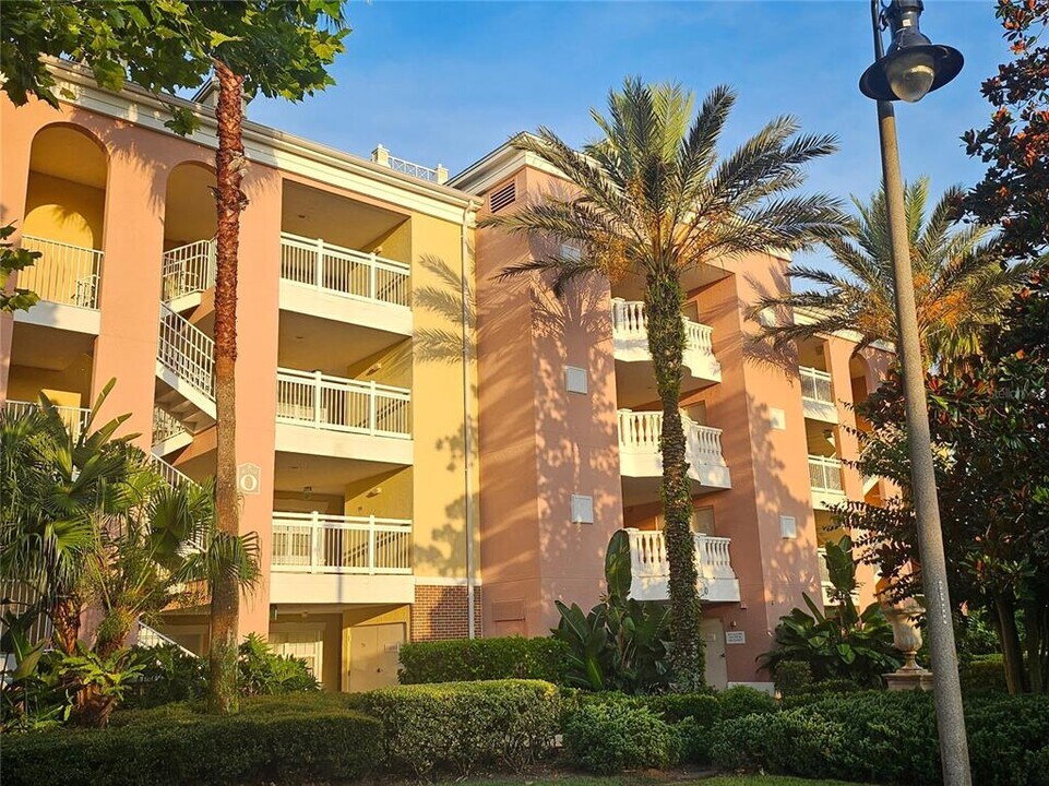 7662 Whisper Way in Kissimmee, FL - Building Photo