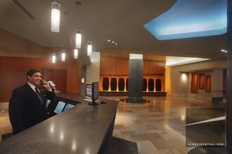 4705 Center Blvd-Unit -1602 in Queens, NY - Building Photo - Building Photo